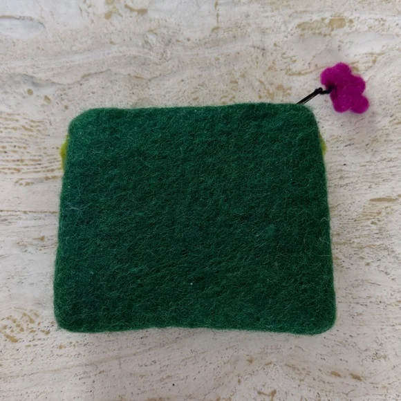 Swingin' Sloth Felt Coin Purse card holder wallet 100% wool Nepal fair trade - Picture 5 of 10